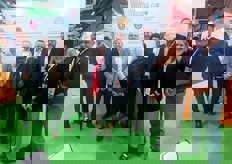 An international delegation from the International Fresh Produce Association (IFPA). In the middle Lauren Scott, Chief Strategy Officer, and second from left Natalie Dyenson, Chief Food Safety & Regulatory Officer.